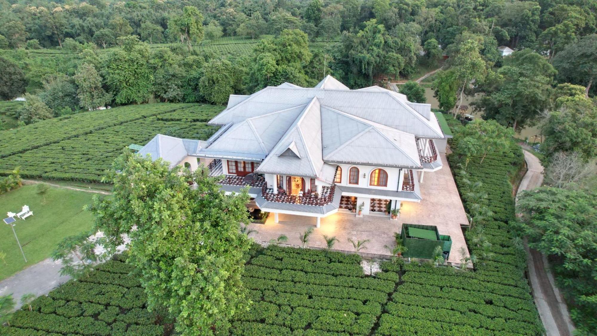 Vaani Greens Wildlife Resort, Kaziranga Kuthari エクステリア 写真